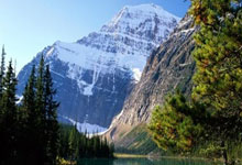 [CBA]琼斯持球单打 右手抛投打成并加罚.